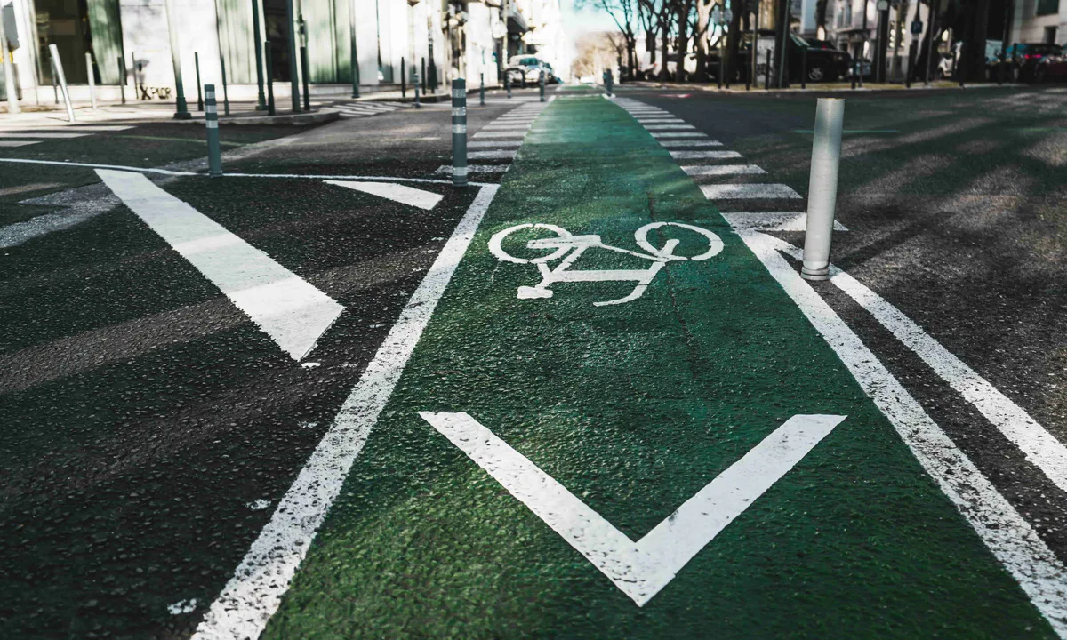 bike lane right of way