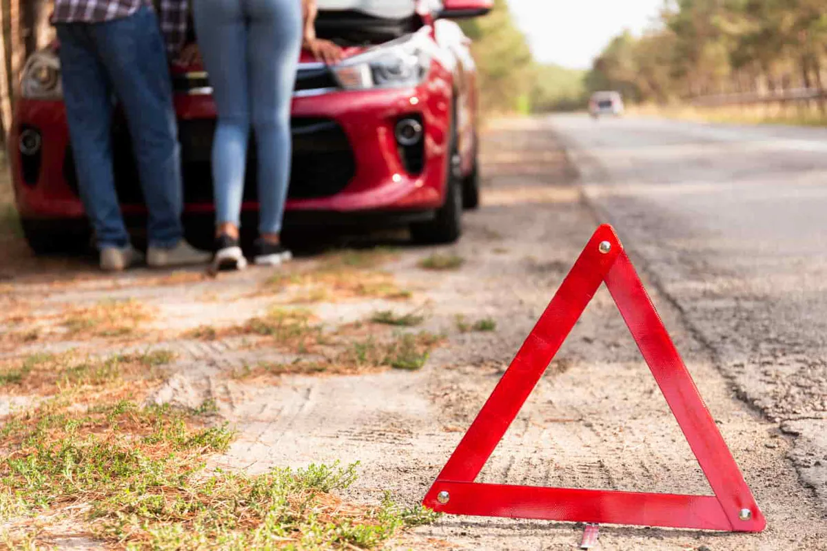 car accident stop sign at fault