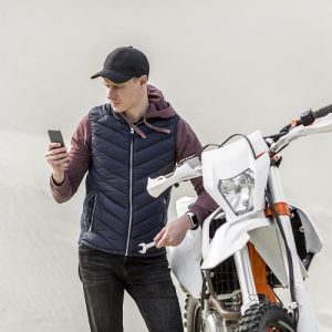 front-view-man-calling-help-fix-motorbike