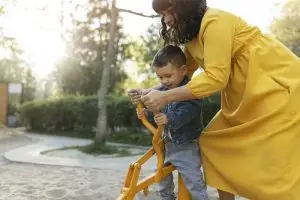 Four Standard Types of Car Seats for Children